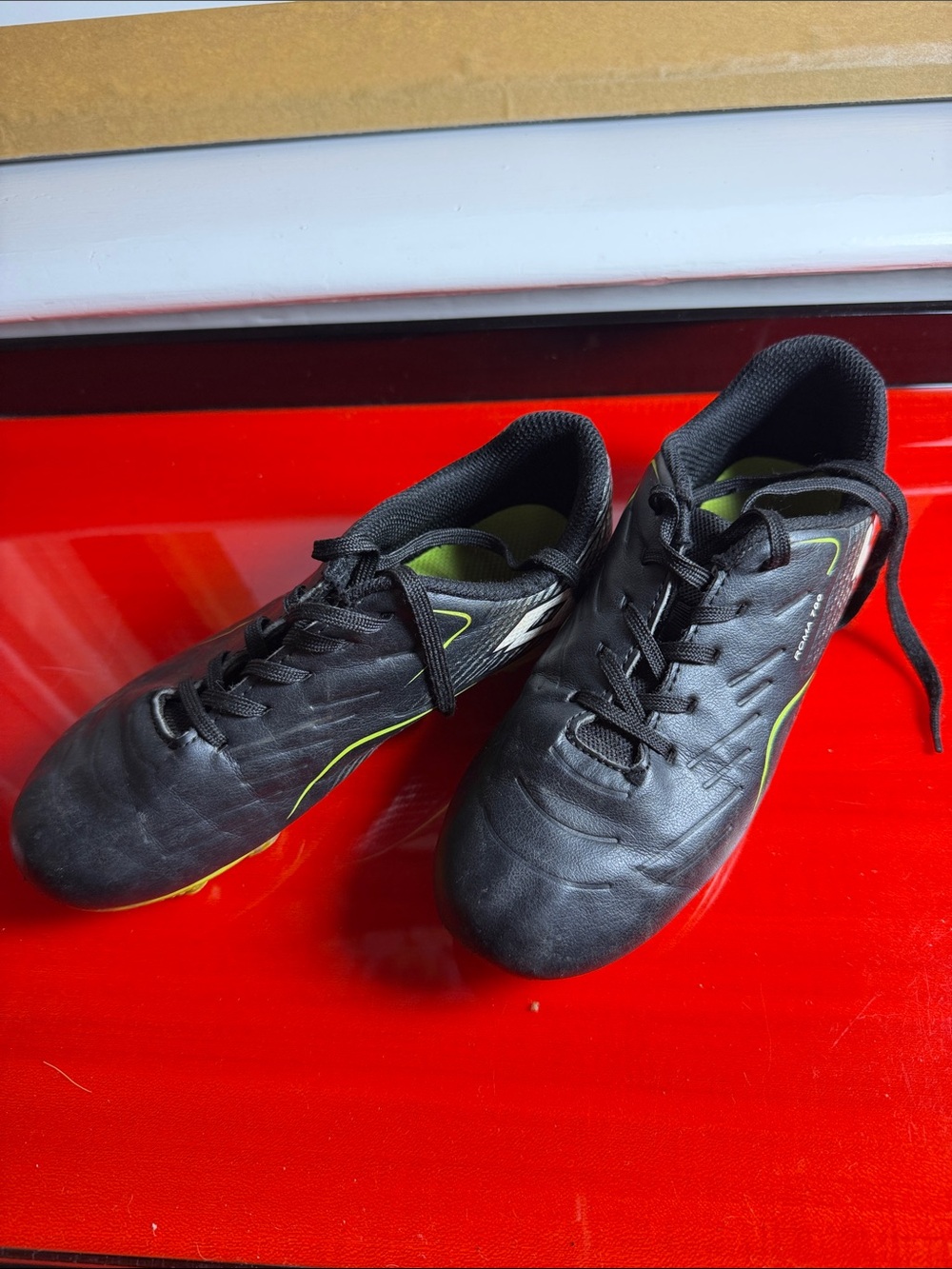 Kids OTTO Black Athletic Shoes with Lime Highlights